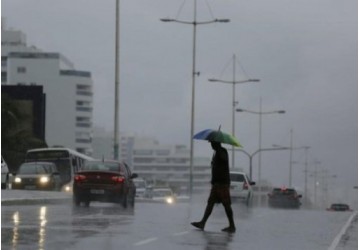 Bahia tem alerta de chuva com grau de severidade de grande perigo