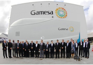 Grupo espanhol amplia indústria de energia eólica na Bahia